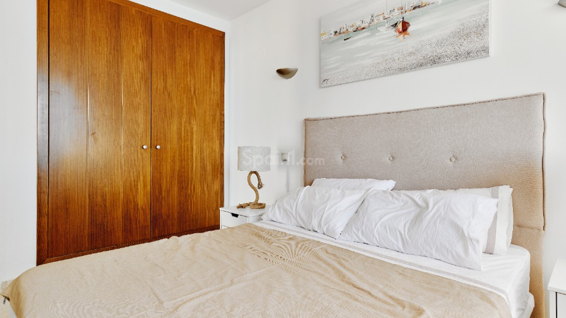 Alquiler a corto plazo - Apartamento -
Punta Prima