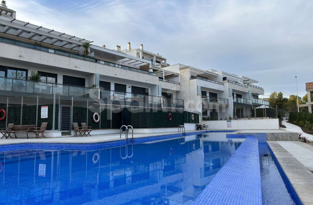 Apartamento - Segunda mano - Dehesa de Campoamor - Campoamor