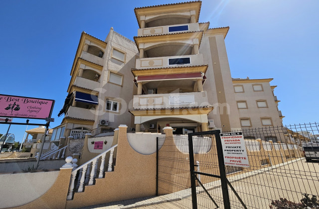 Apartamento - Segunda mano - La Zenia - La Zenia