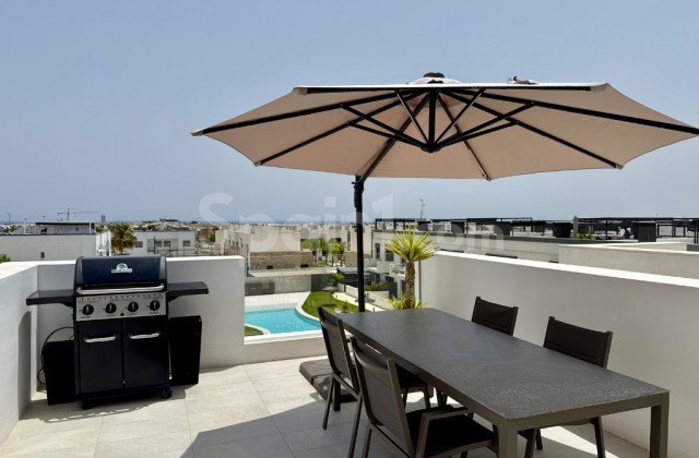 Apartamento - Segunda mano - Pilar de la Horadada - Mil Palmeras