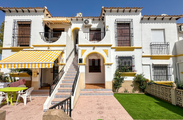 Apartamento - Segunda mano - San Miguel de Salinas - Bellavista