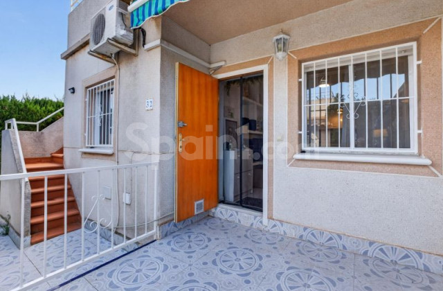 Apartamento - Segunda mano - Torrevieja - Los Altos