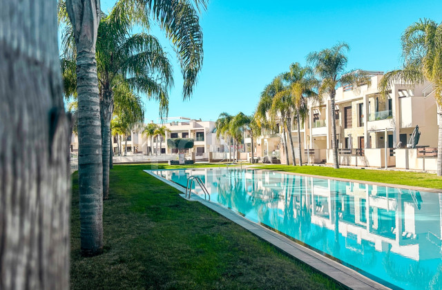 Apartamento - Segunda mano - Torrevieja - Los Balcones