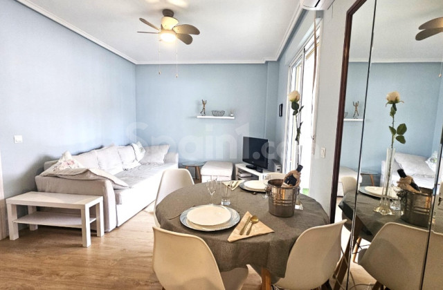 Apartamento - Segunda mano - Torrevieja - Torrevieja