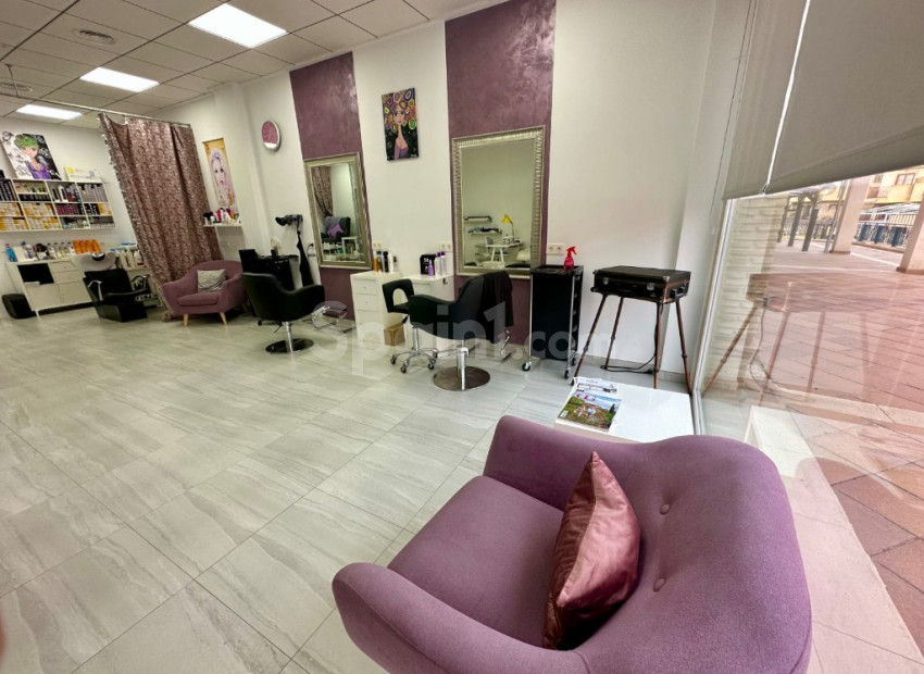 Bruktbolig - Kommersiell -
La Zenia