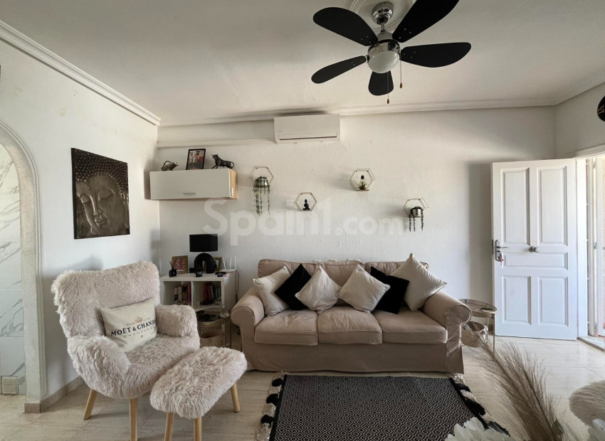 Bruktbolig - Leilighet - Første etasje -
TORREVIEJA - Los altos