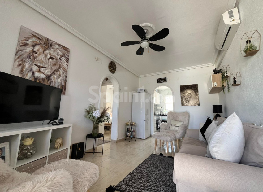 Bruktbolig - Leilighet - Første etasje -
TORREVIEJA - Los altos