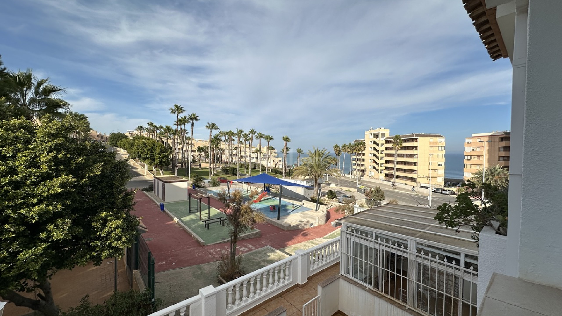 Bruktbolig - Rekkehus -
La Mata