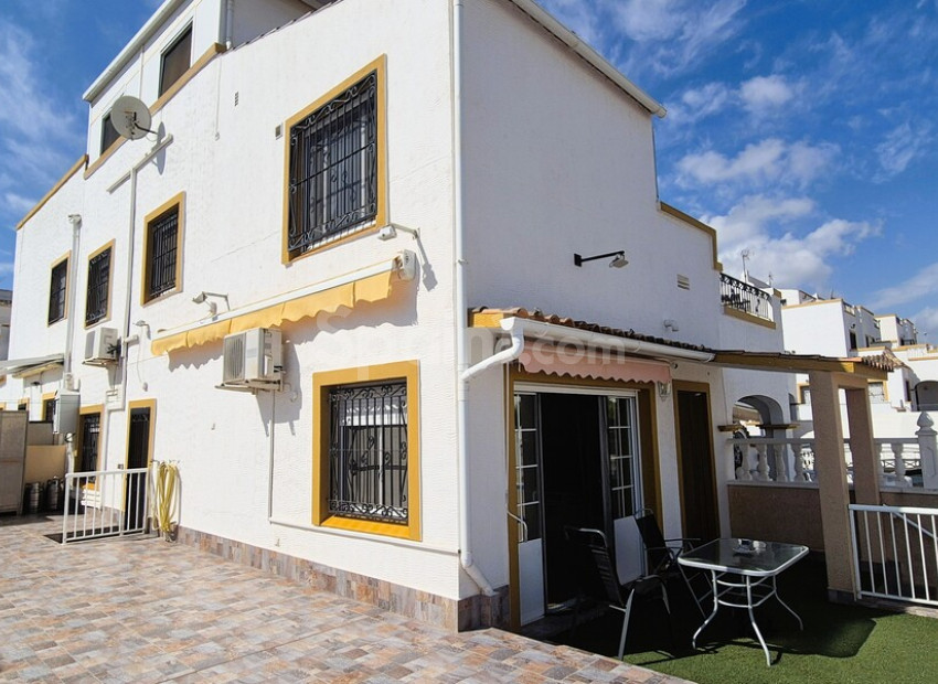 Bruktbolig - Rekkehus -
Los Altos - Dream Hills - Costa Blanca