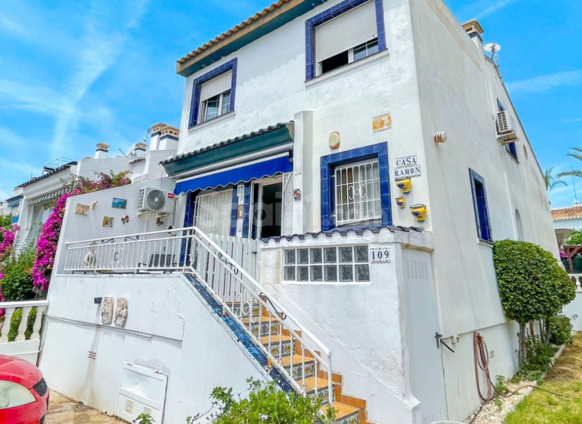 Bruktbolig - Rekkehus -
Orihuela Costa - La Rioja