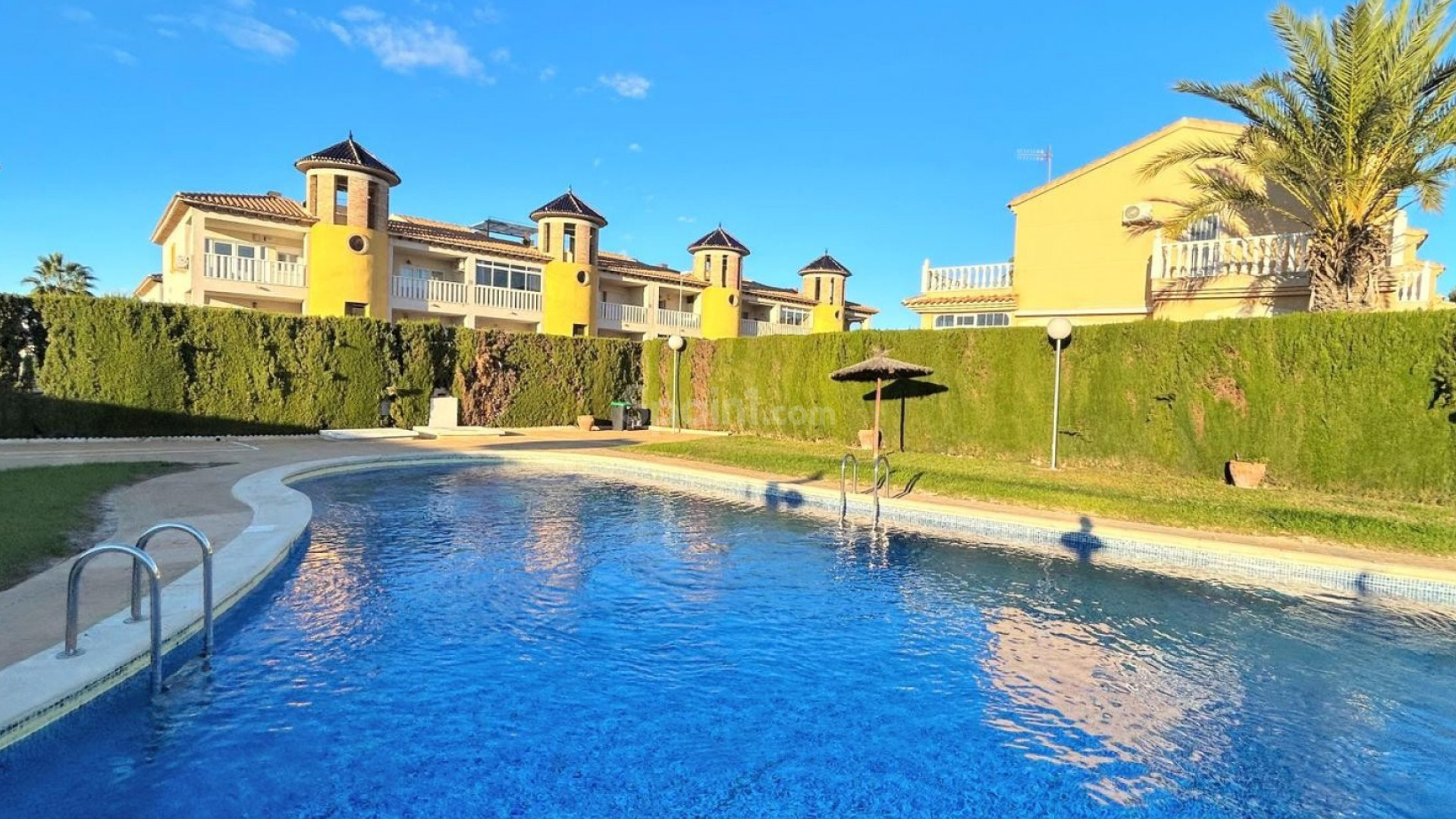 Bruktbolig - Rekkehus -
Orihuela Costa - Villamartin