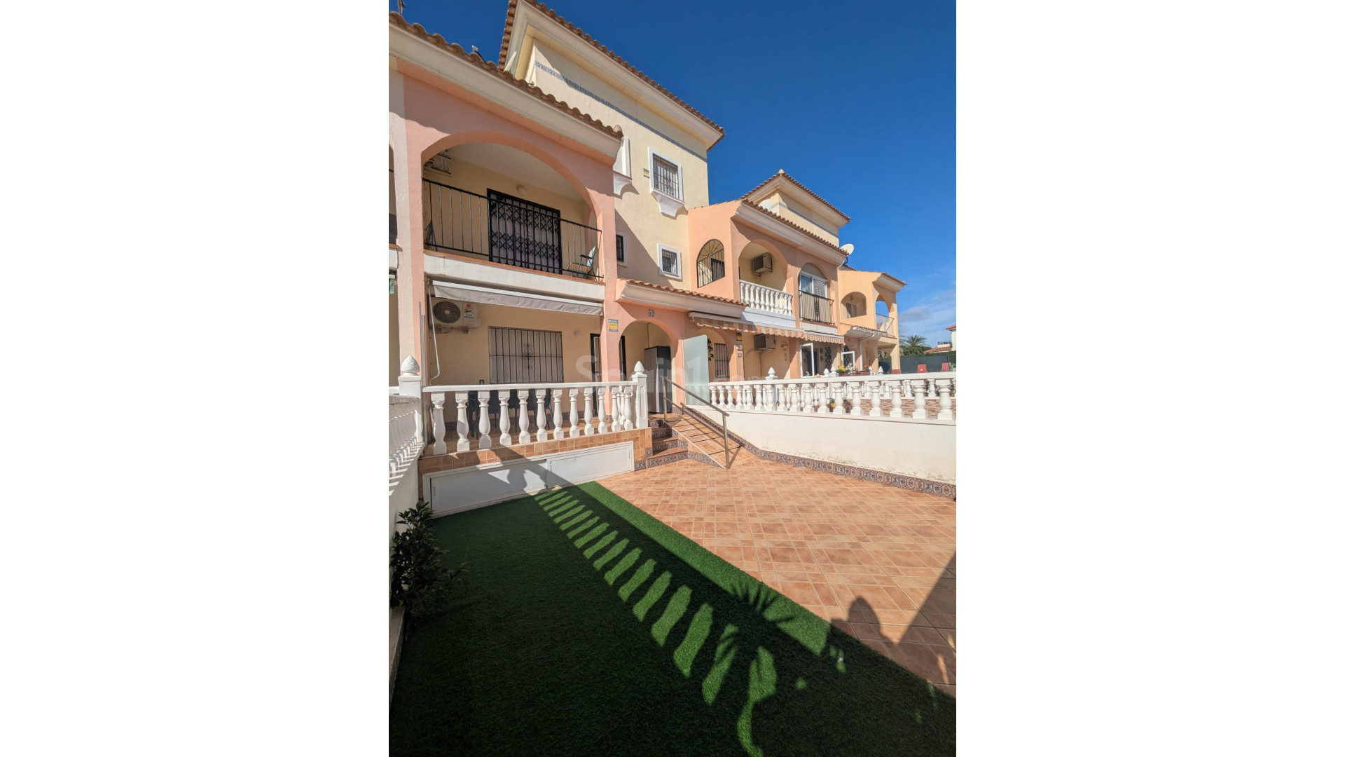 Bruktbolig - Rekkehus -
Playa Flamenca