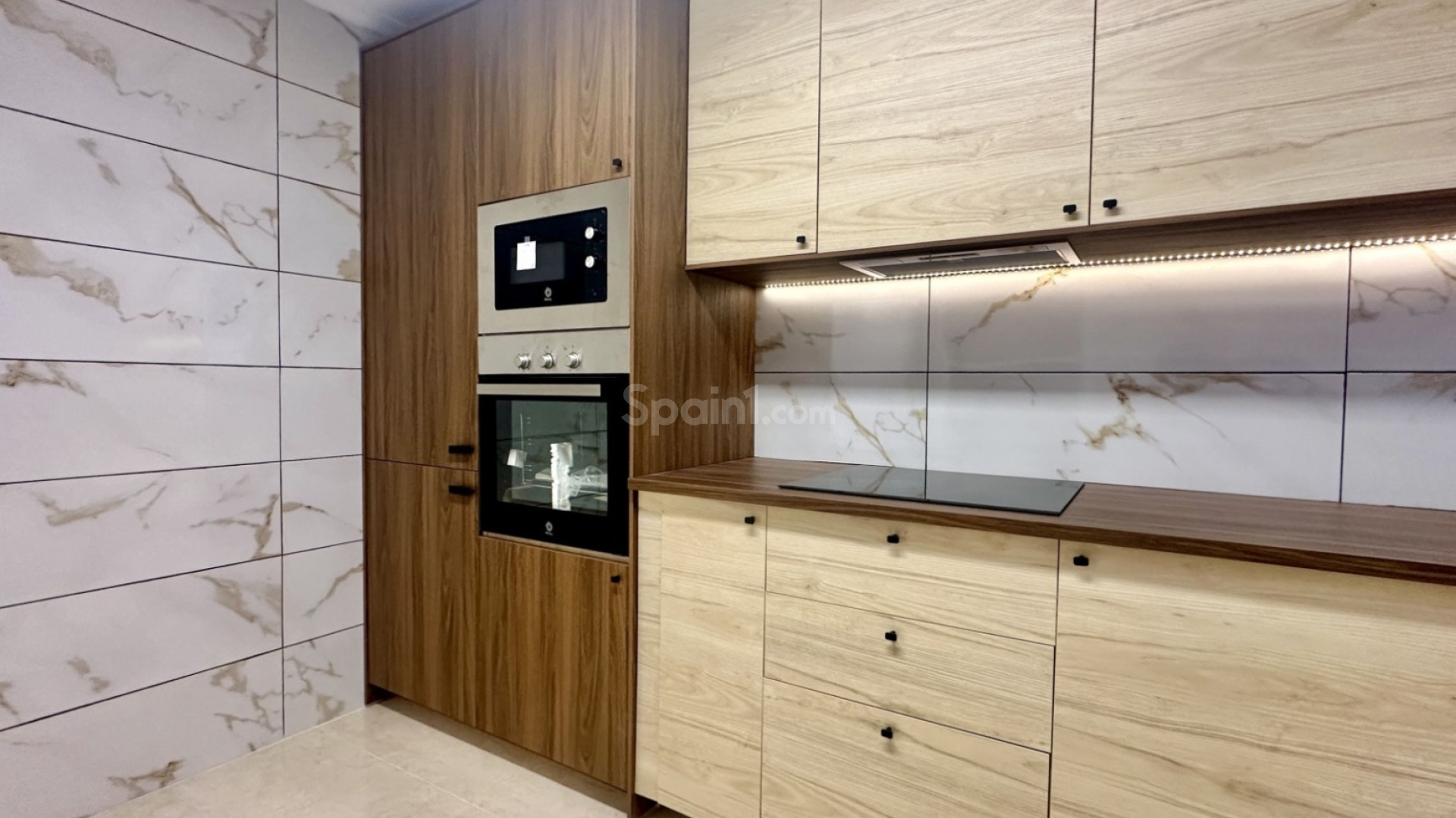 Bruktbolig - Rekkehus -
San Miguel de Salinas