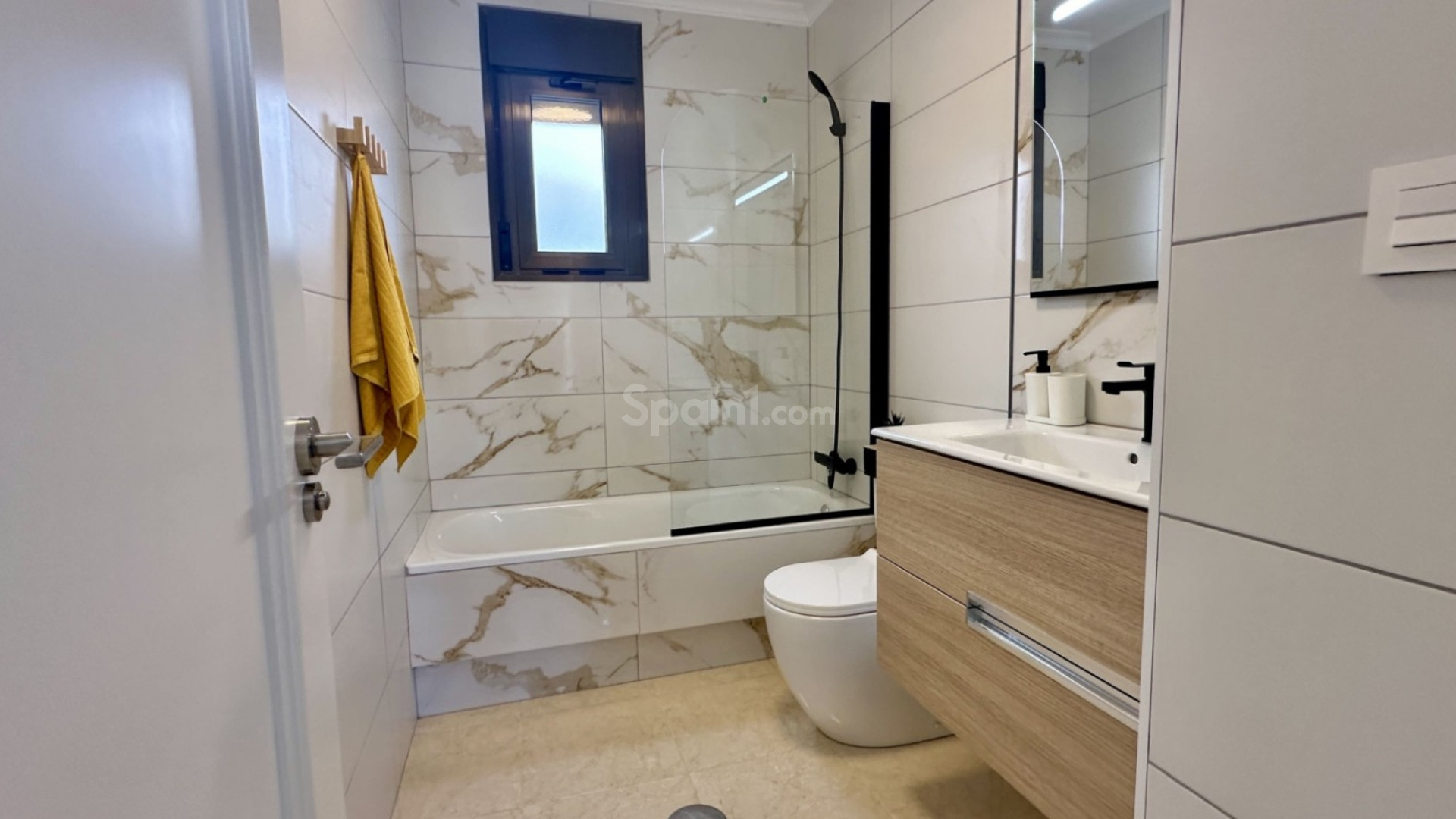 Bruktbolig - Rekkehus -
San Miguel de Salinas