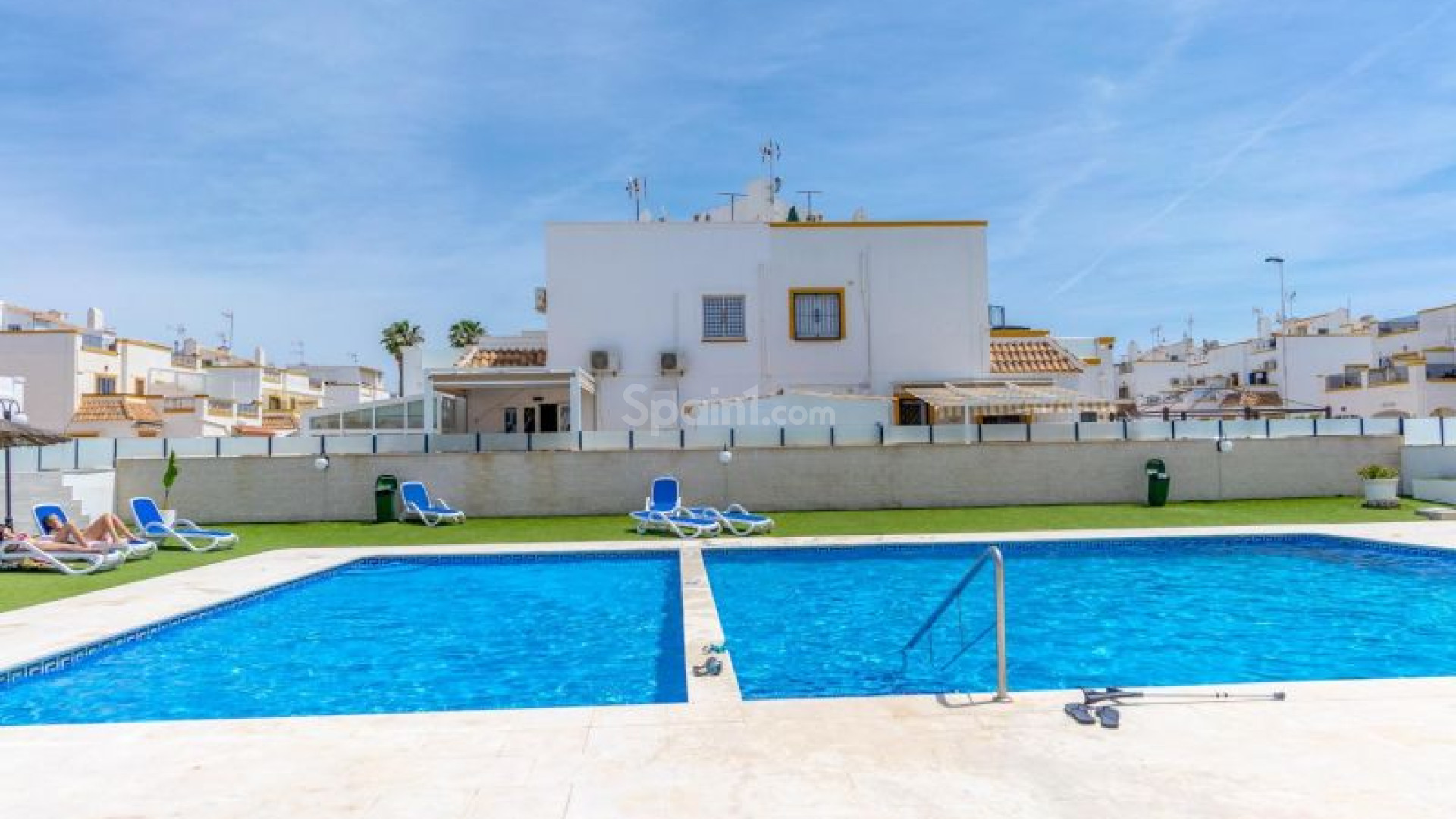 Bruktbolig - Rekkehus -
Torrevieja - Doña Inés/Jardín del Mar