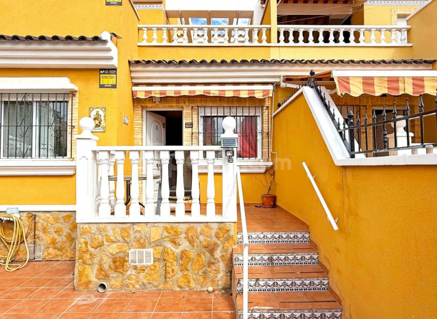 Bruktbolig - Rekkehus -
Torrevieja - La Siesta - El Salado -  Torreta