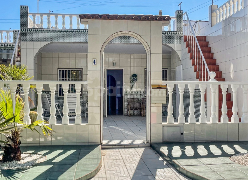 Bruktbolig - Rekkehus -
Torrevieja - La Siesta - El Salado -  Torreta