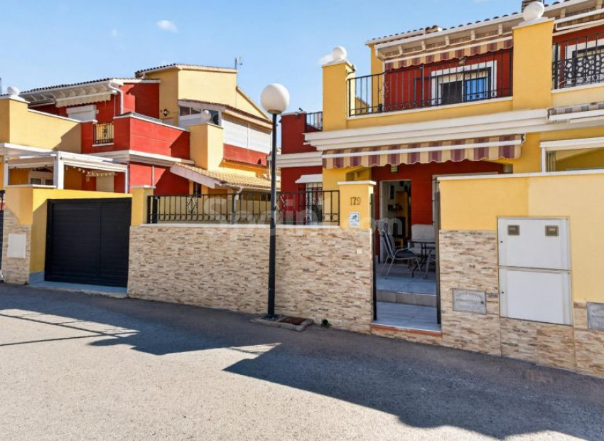 Bruktbolig - Rekkehus -
Torrevieja