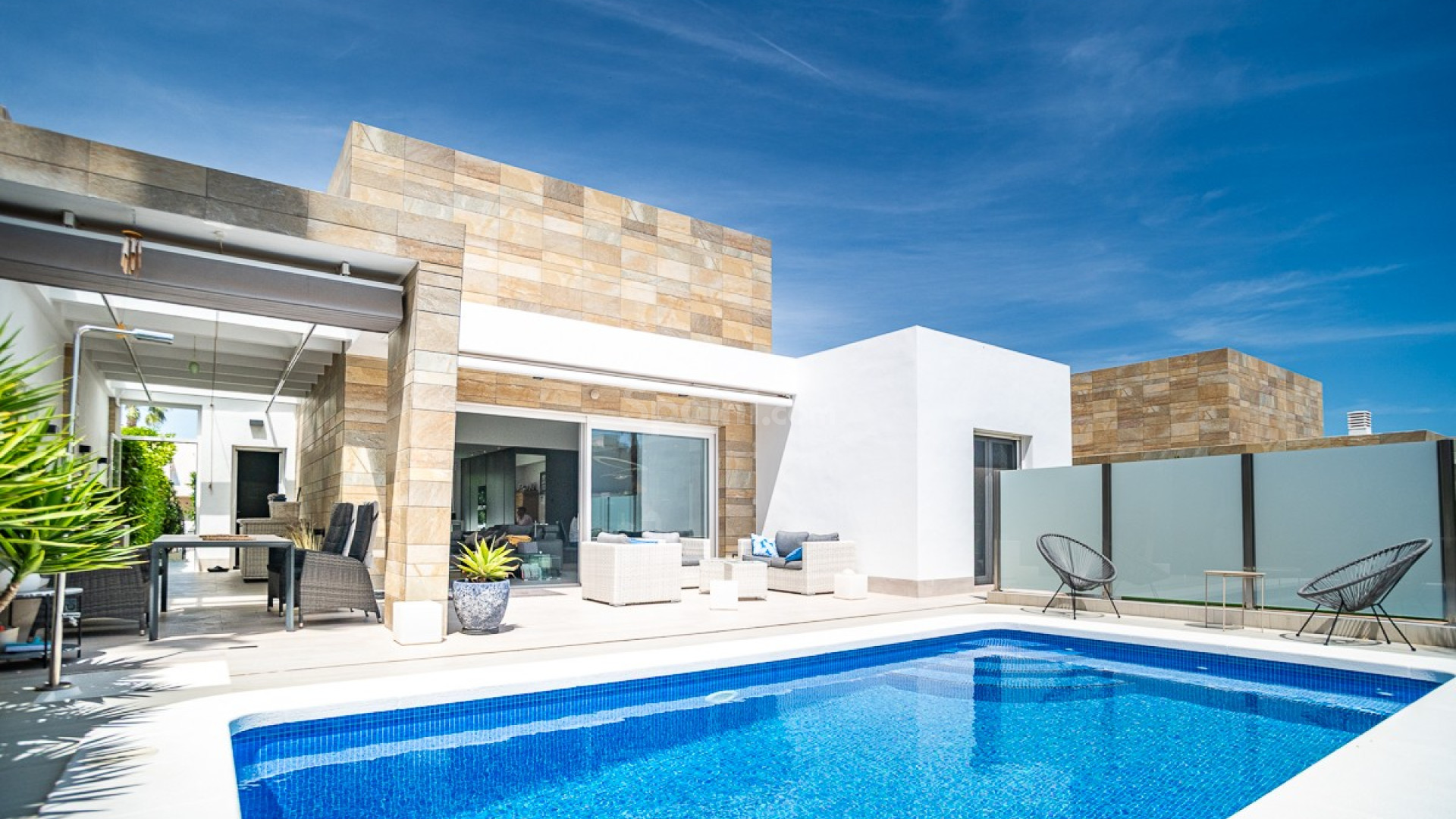 Bruktbolig - Villa -
ALGORFA - La Finca Golf