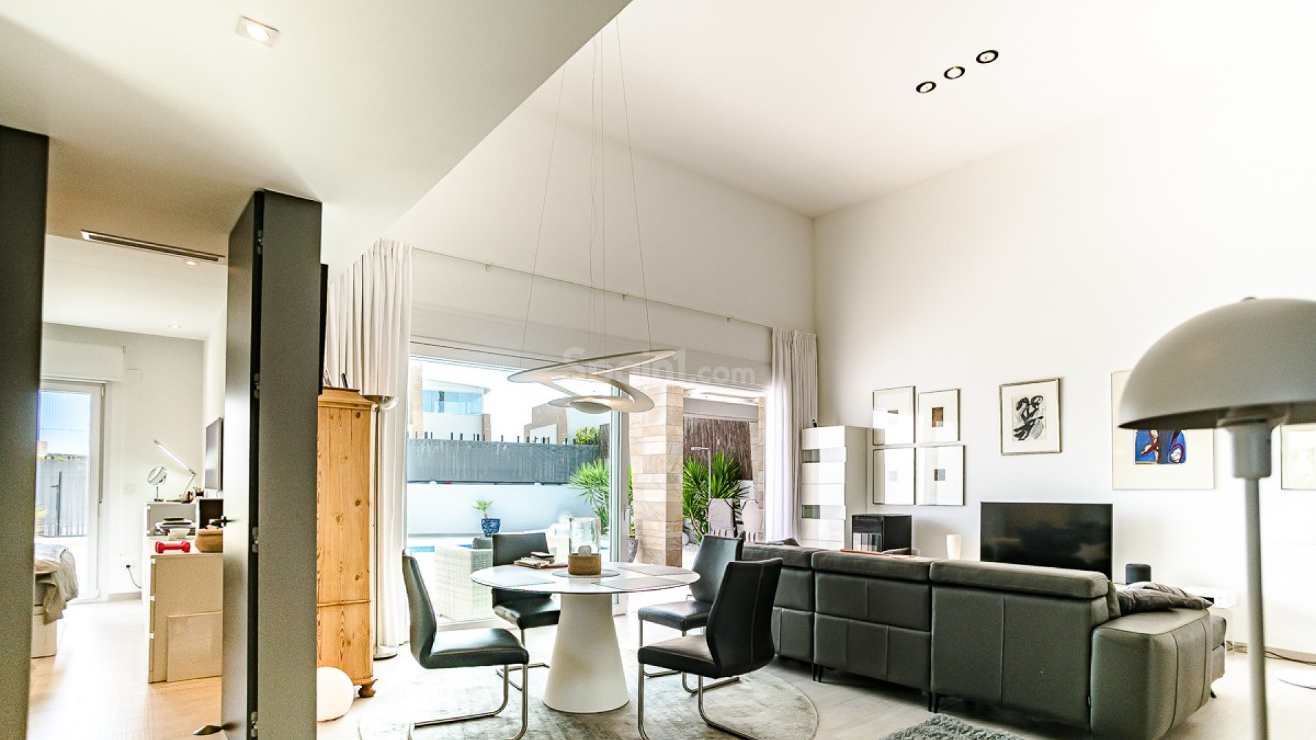 Bruktbolig - Villa -
ALGORFA - La Finca Golf