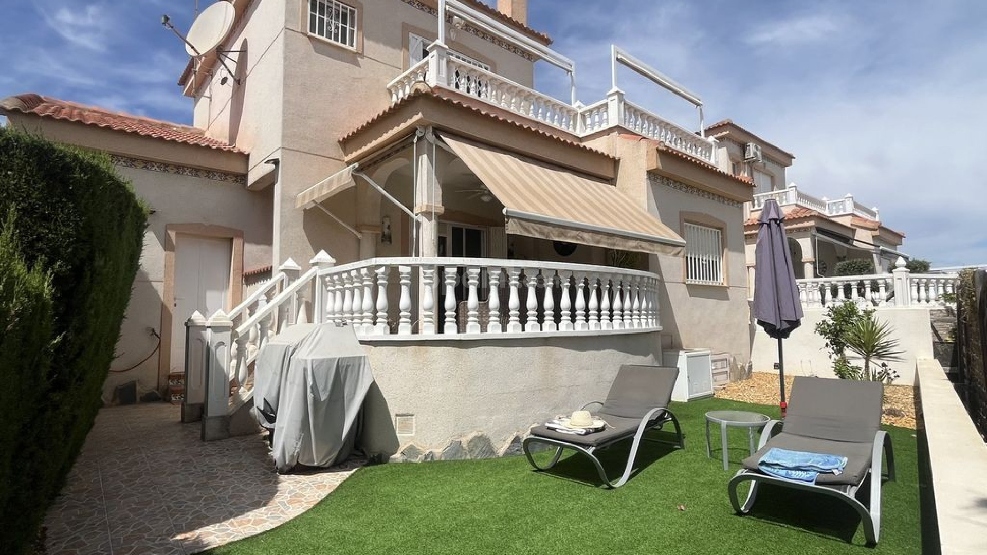 Bruktbolig - Villa -
Algorfa - Montemar