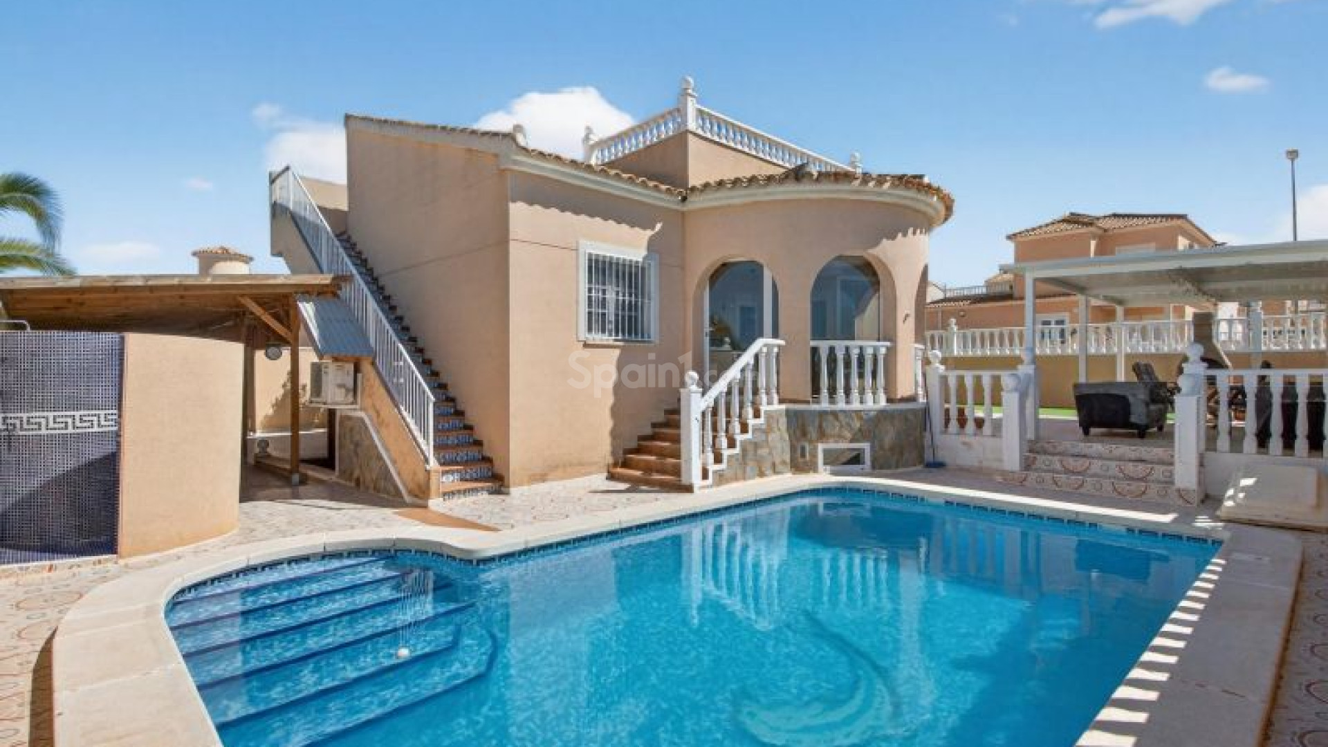 Bruktbolig - Villa -
Benijofar