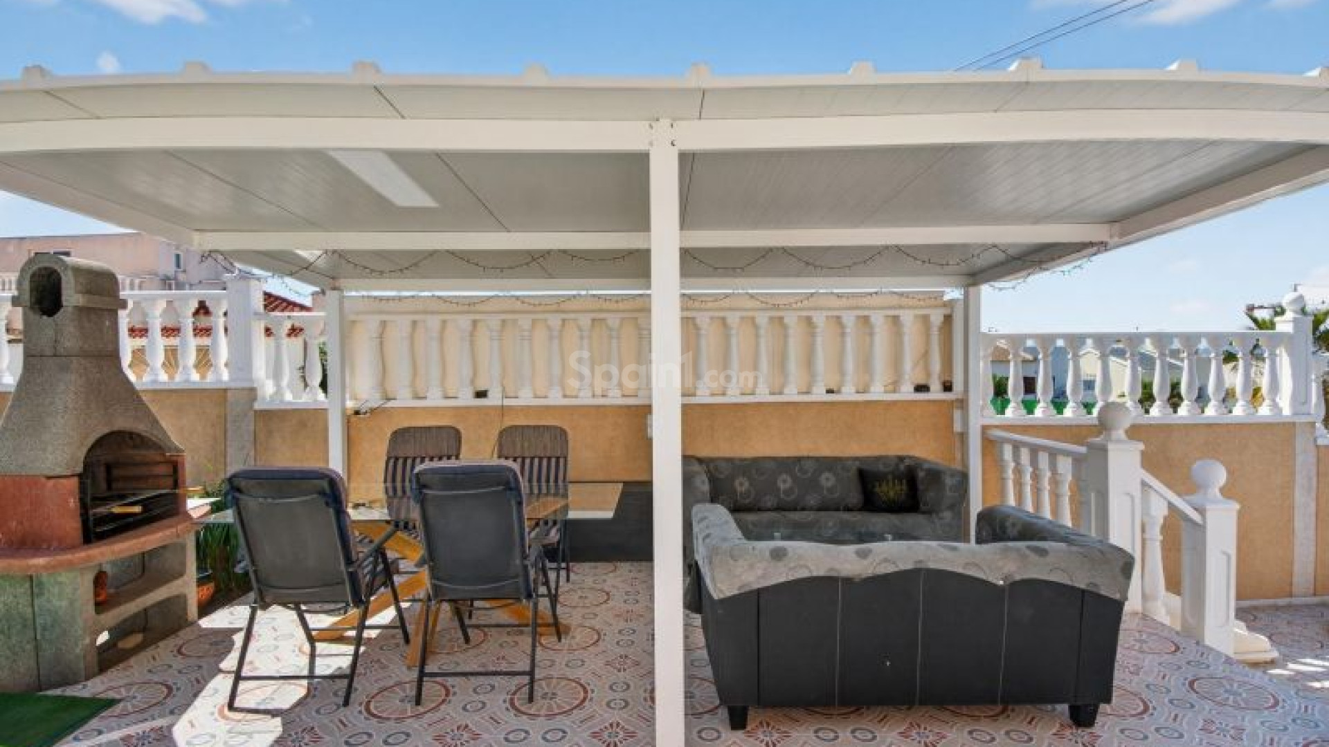 Bruktbolig - Villa -
Benijofar