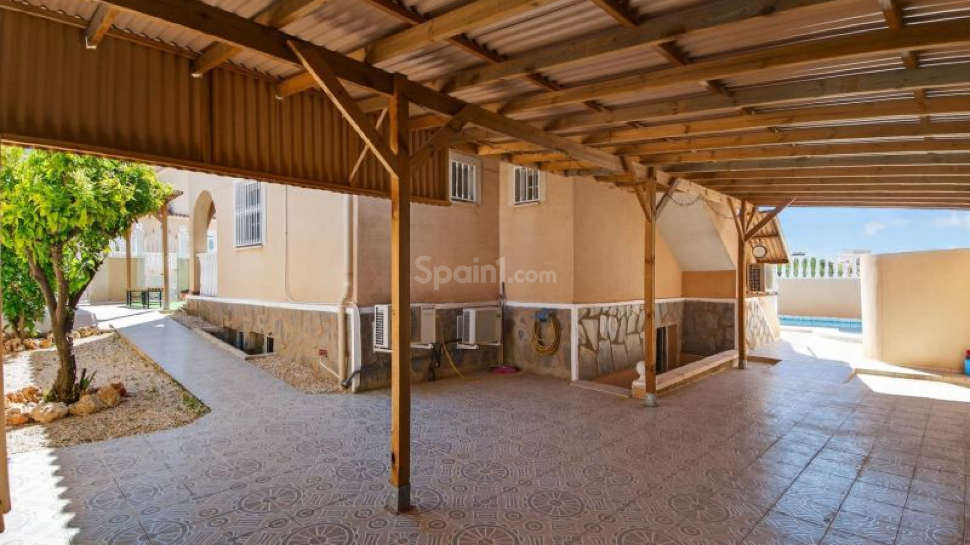 Bruktbolig - Villa -
Benijofar