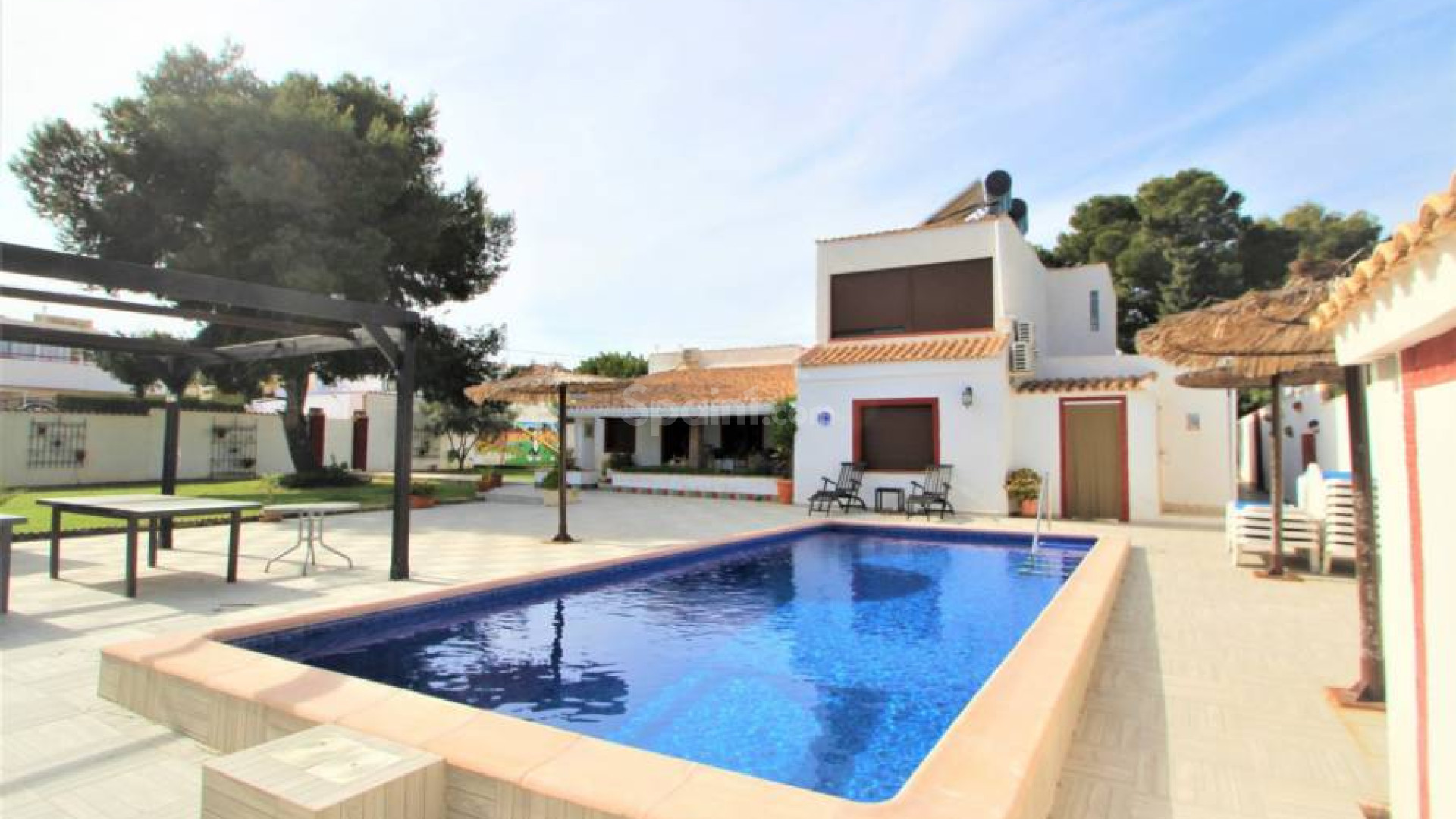 Bruktbolig - Villa -
Cabo Roig