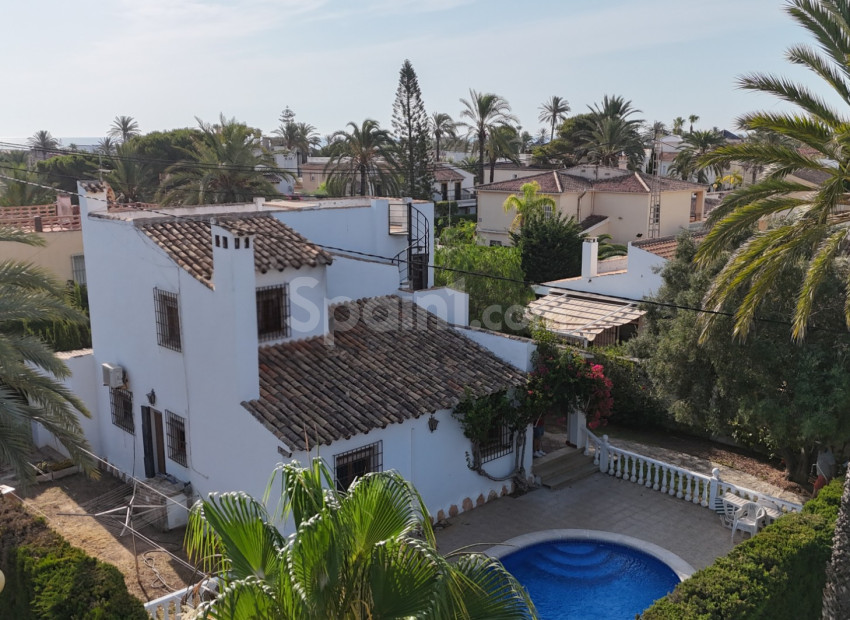 Bruktbolig - Villa -
Cabo Roig