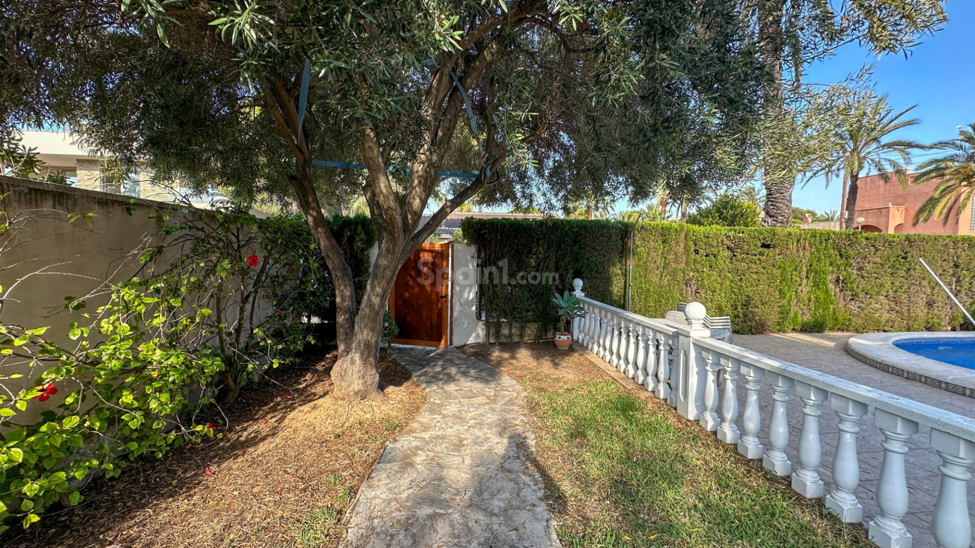 Bruktbolig - Villa -
Cabo Roig