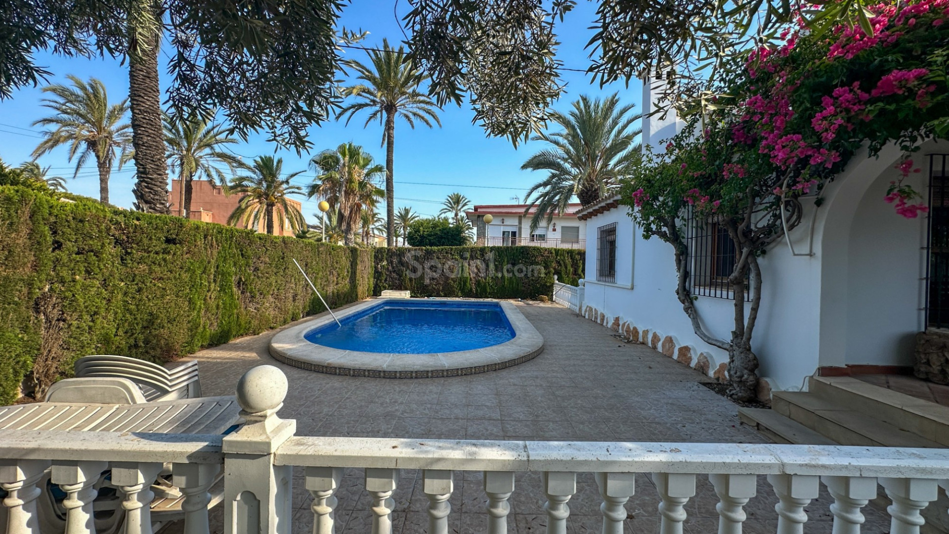 Bruktbolig - Villa -
Cabo Roig