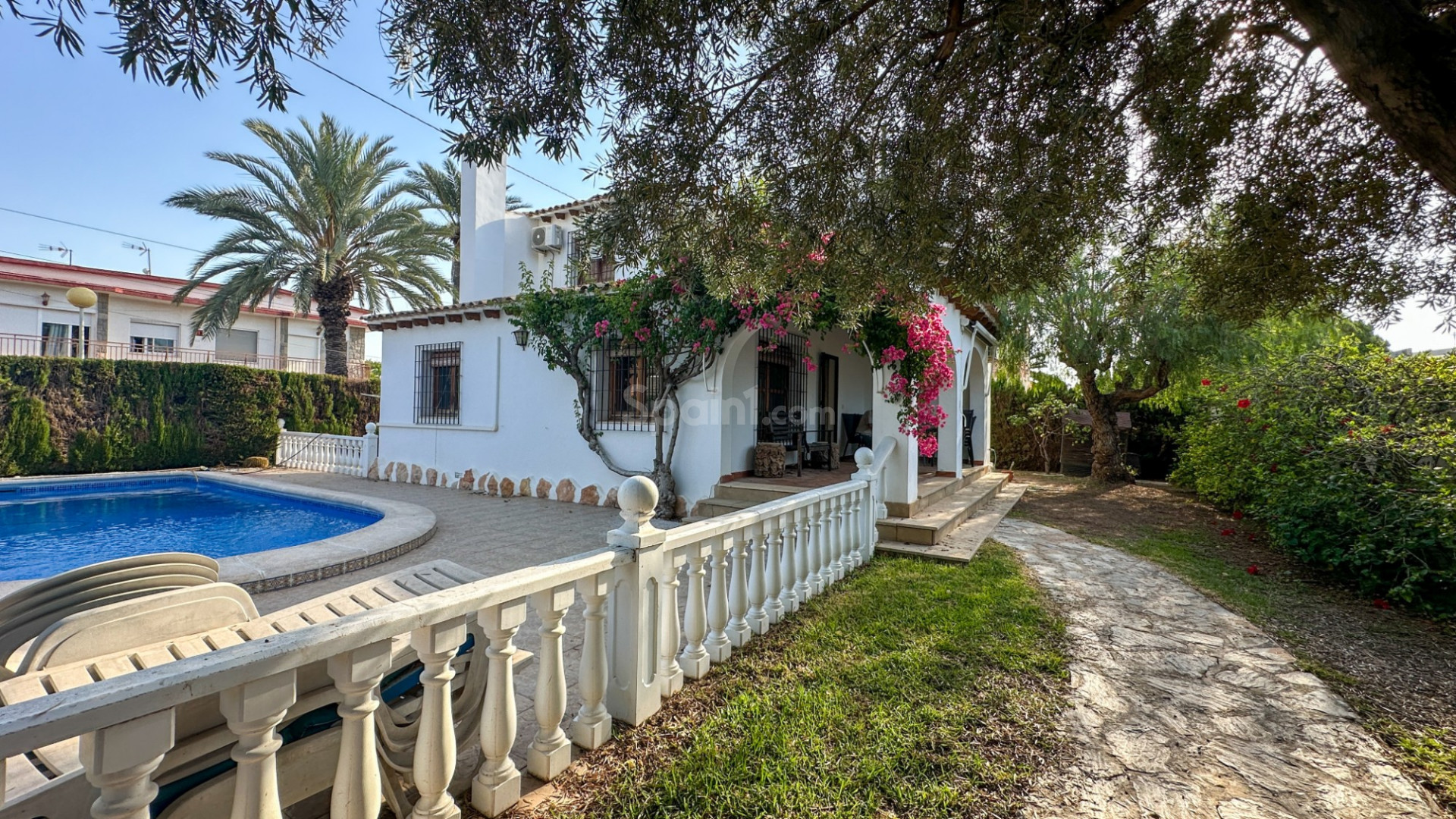 Bruktbolig - Villa -
Cabo Roig