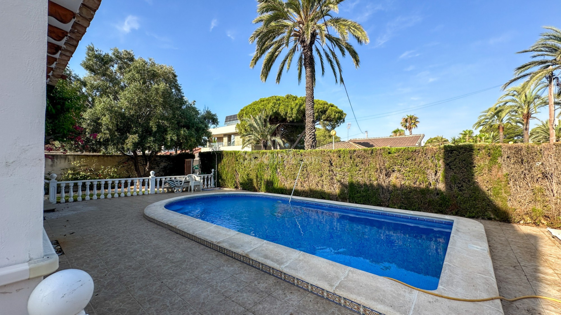 Bruktbolig - Villa -
Cabo Roig