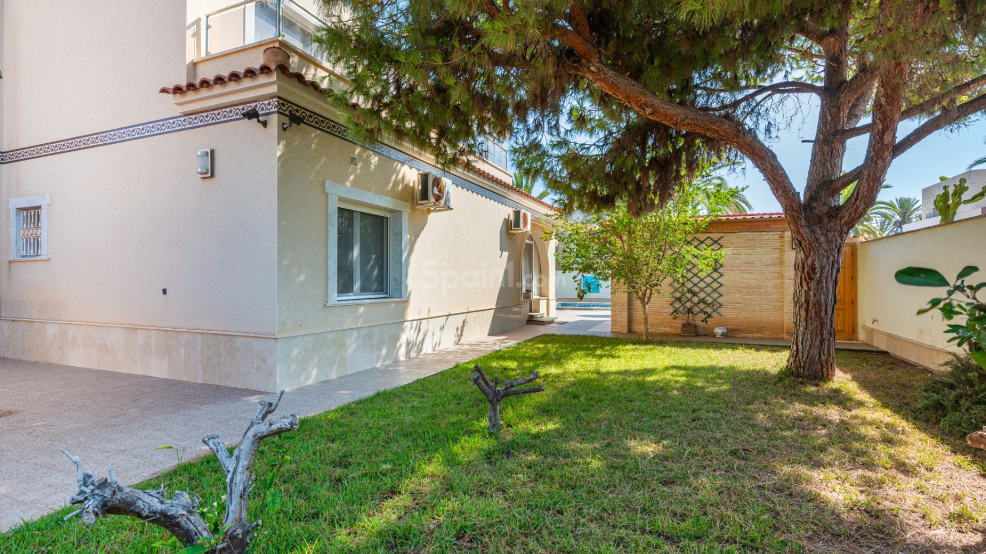 Bruktbolig - Villa -
Cabo Roig