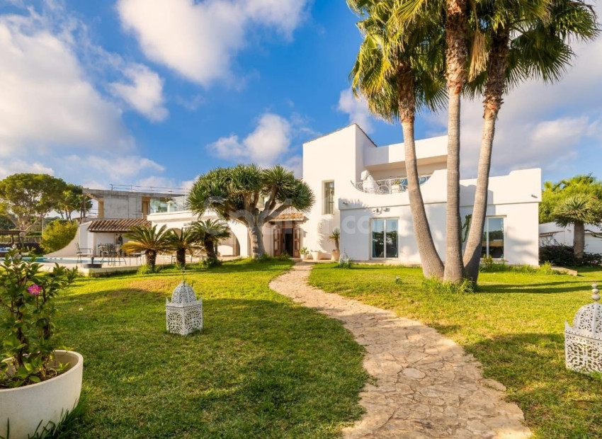 Bruktbolig - Villa -
Calviá - Mallorca