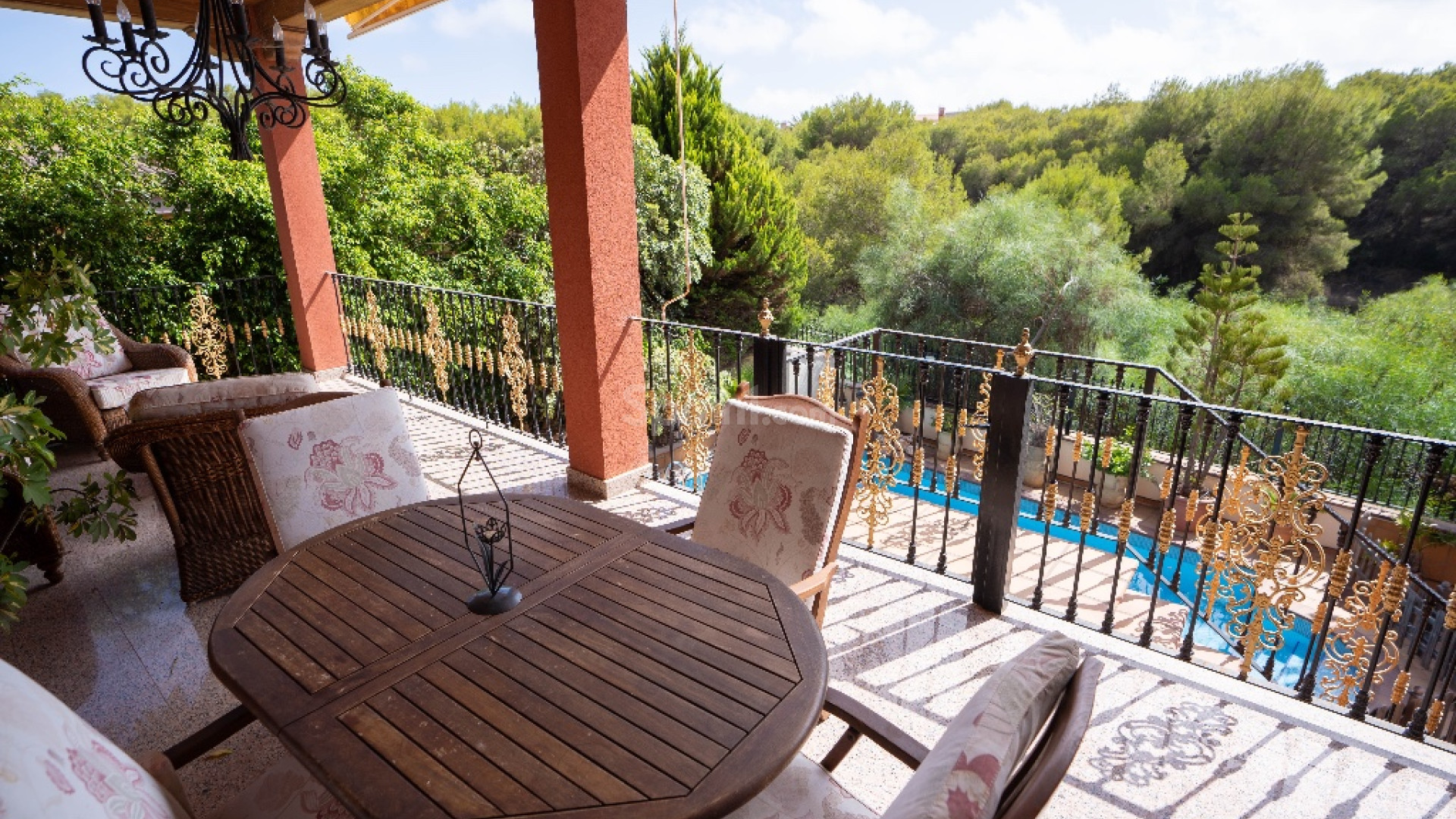 Bruktbolig - Villa -
Campoamor