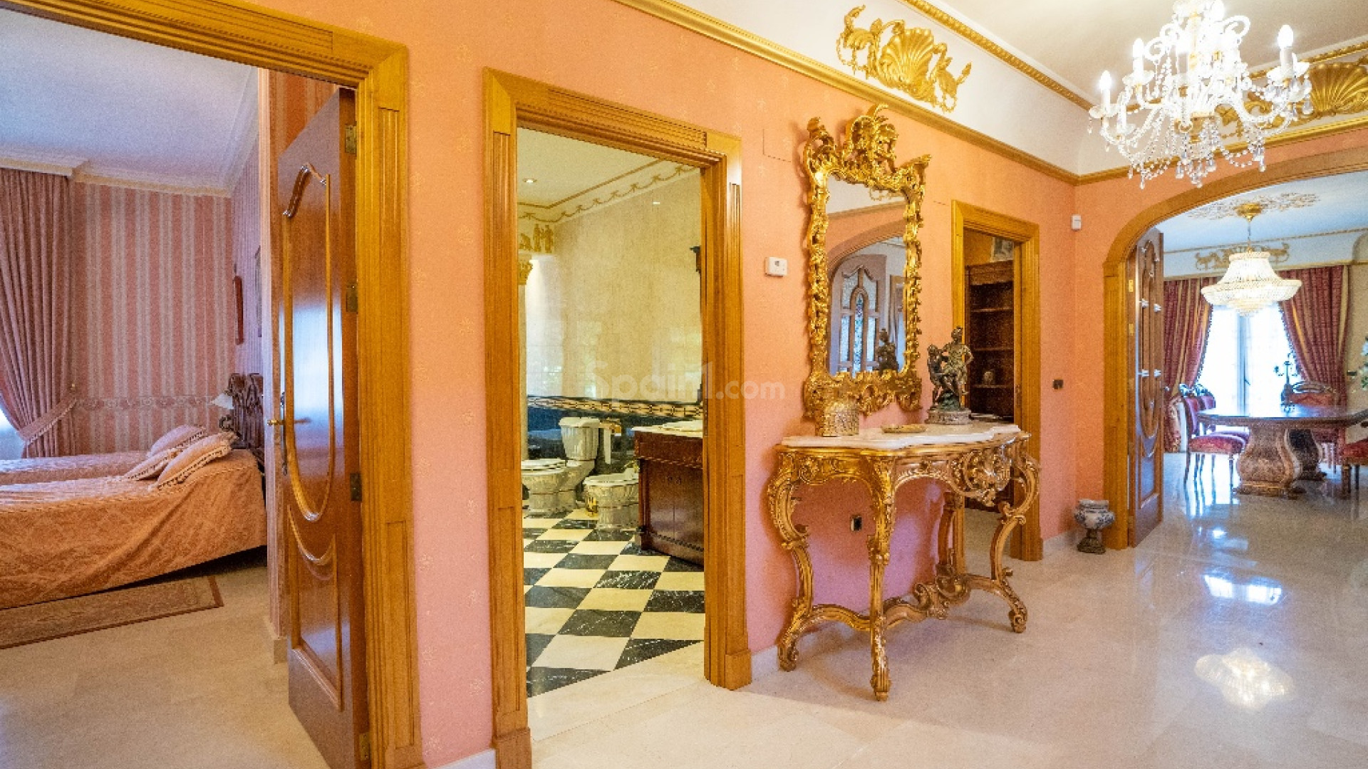 Bruktbolig - Villa -
Campoamor