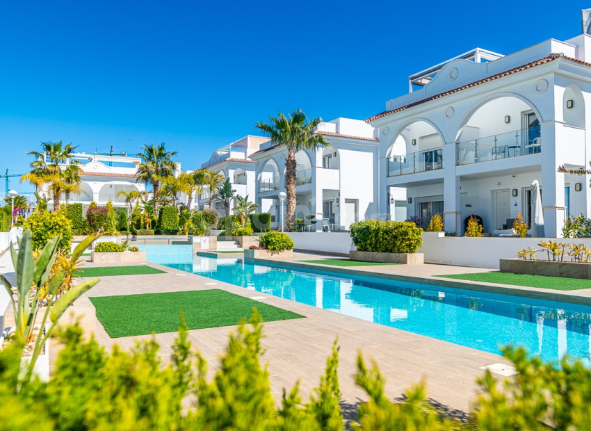 Bruktbolig - Villa -
CIUDAD QUESADA