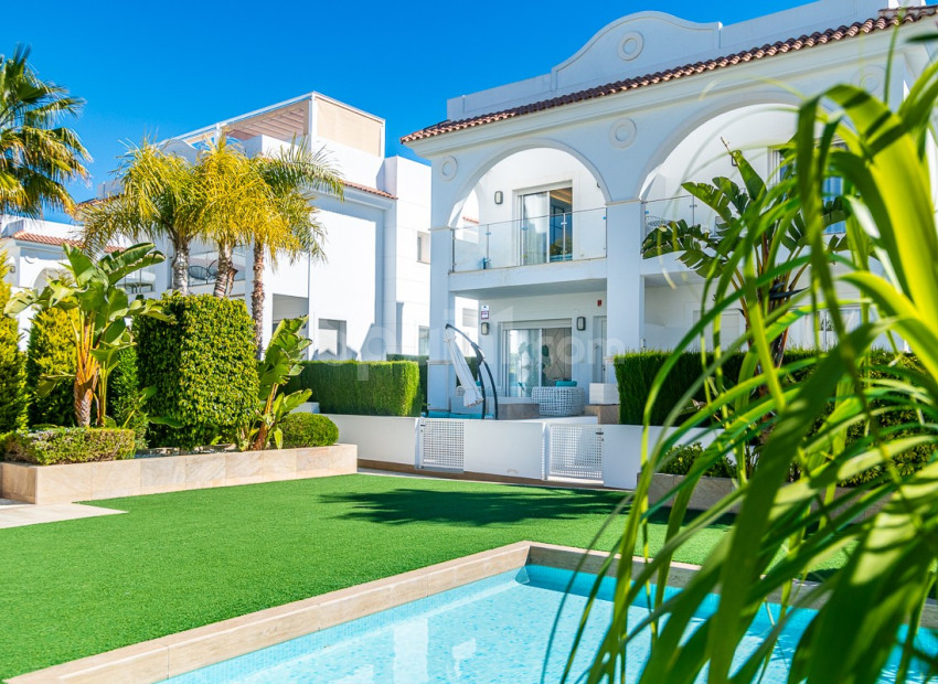 Bruktbolig - Villa -
CIUDAD QUESADA