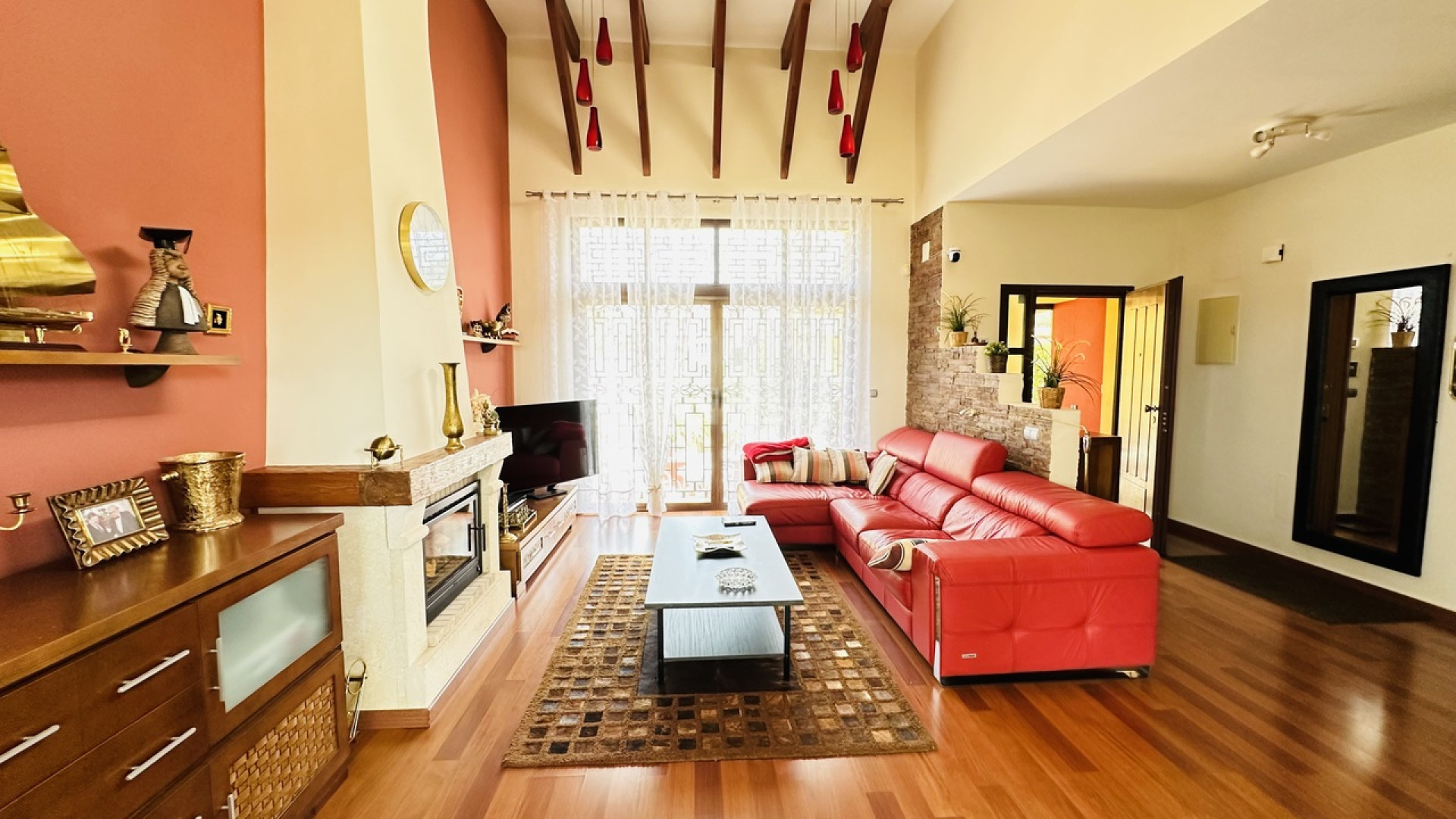 Bruktbolig - Villa -
Cuidad Quesada