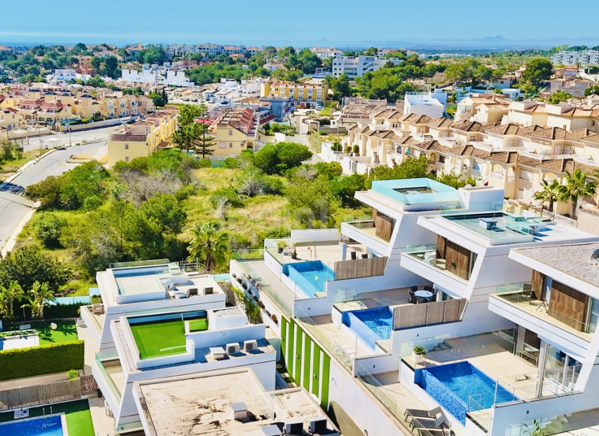 Bruktbolig - Villa -
Dehesa de Campoamor - Campoamor