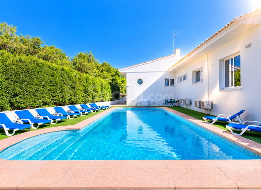 Bruktbolig - Villa -
Dehesa de Campoamor - Campoamor