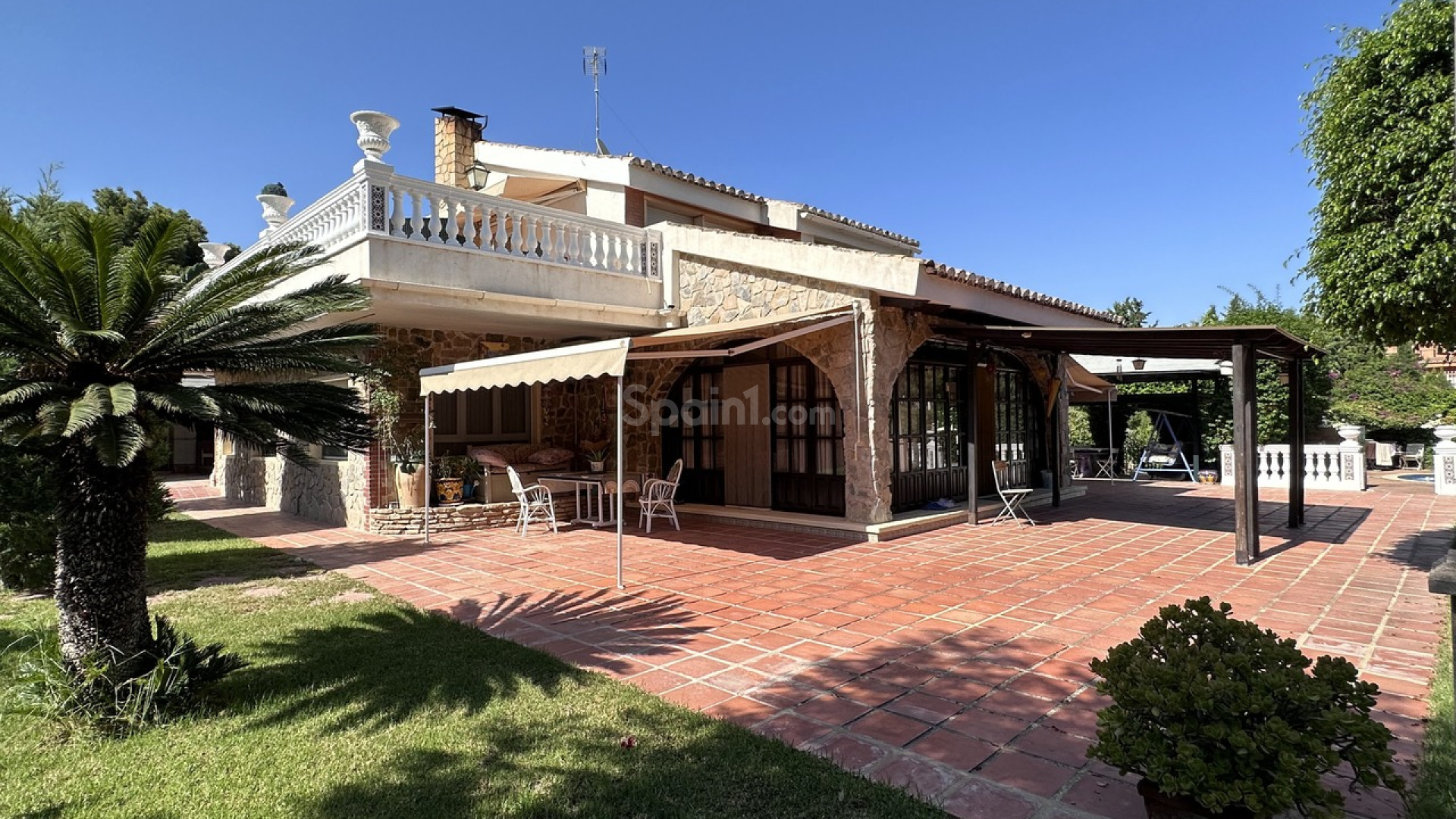 Bruktbolig - Villa -
Elche