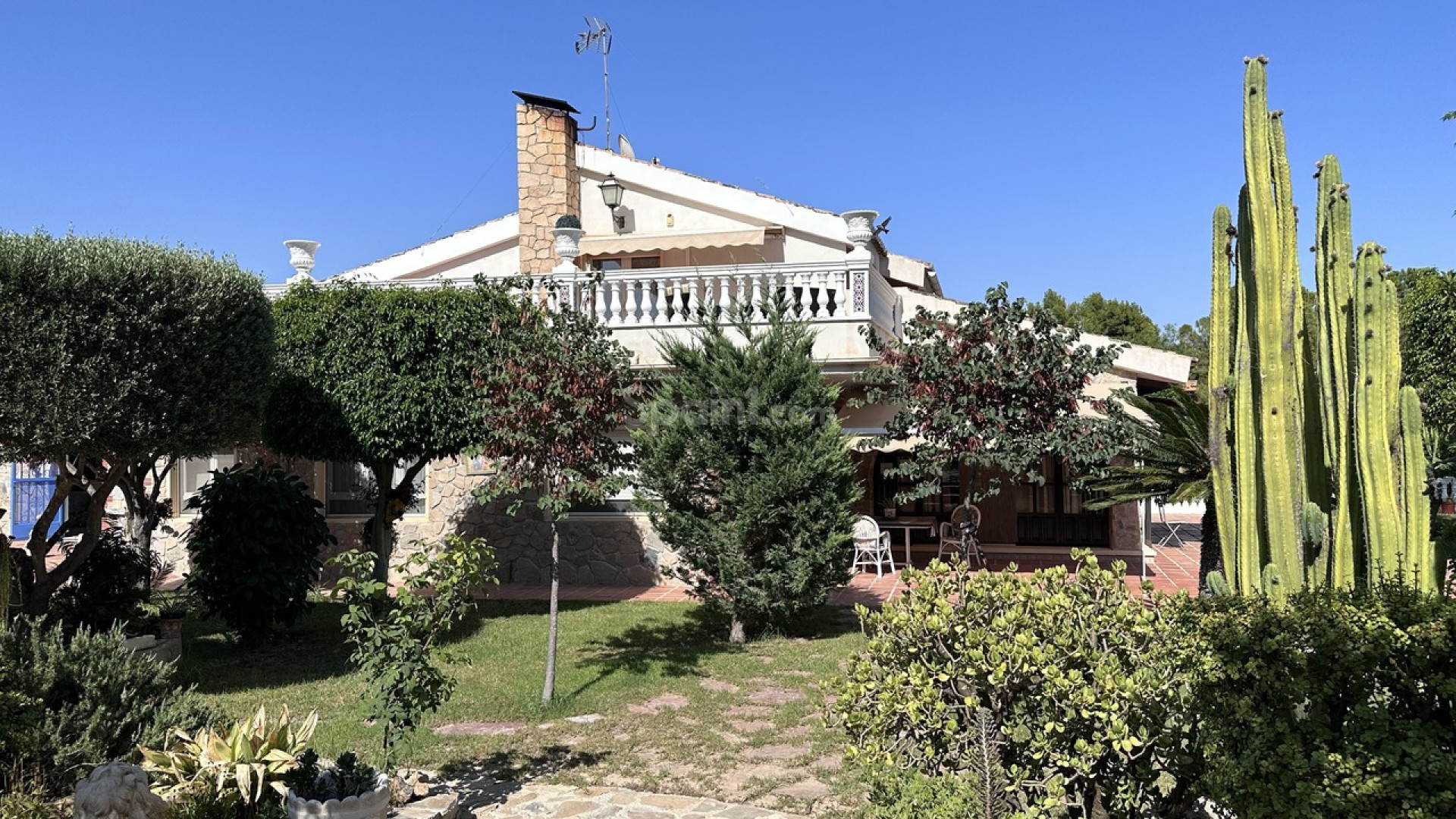 Bruktbolig - Villa -
Elche