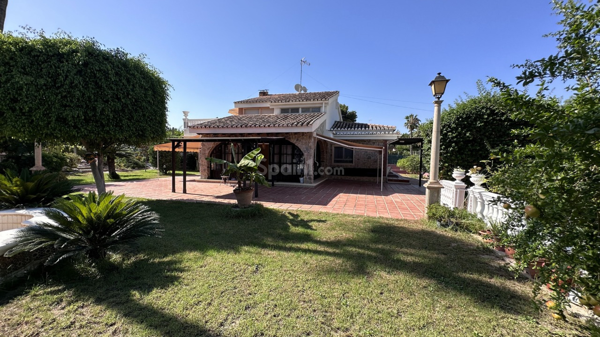 Bruktbolig - Villa -
Elche