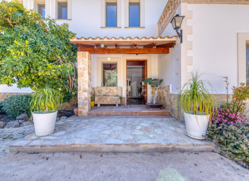 Bruktbolig - Villa -
Esporlas - Mallorca