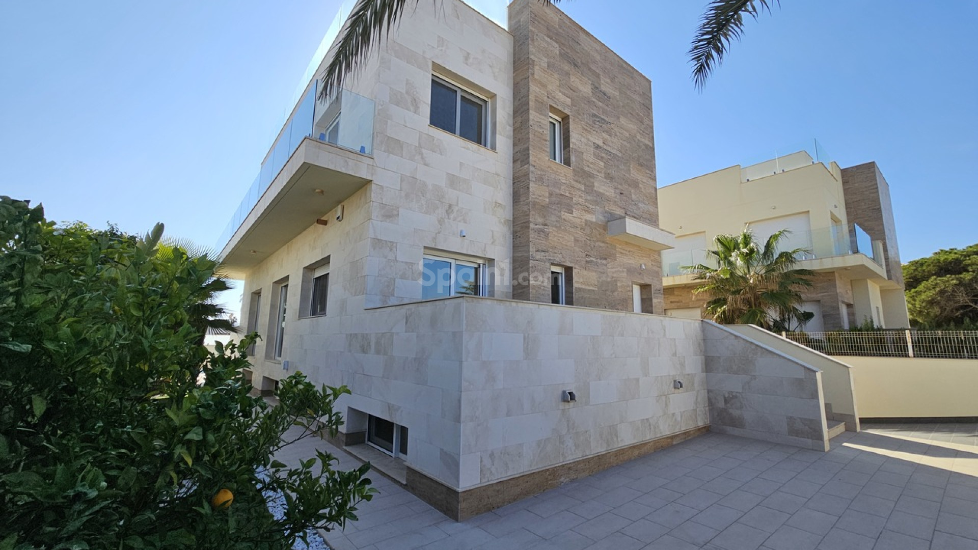 Bruktbolig - Villa -
La Zenia