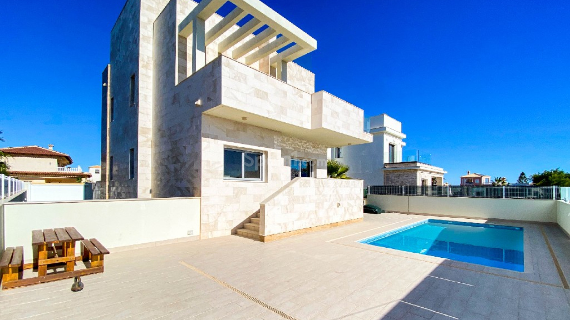 Bruktbolig - Villa -
La Zenia