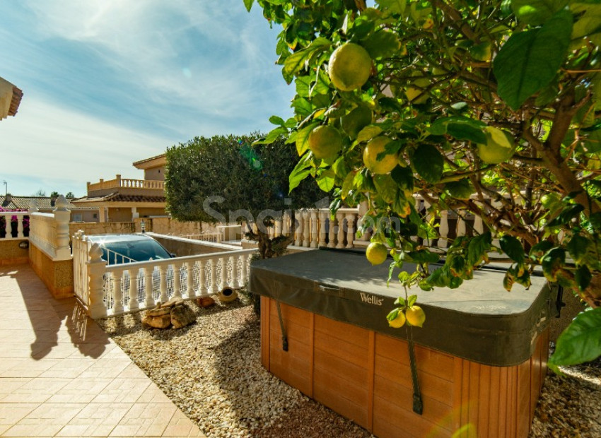 Bruktbolig - Villa -
Los Altos